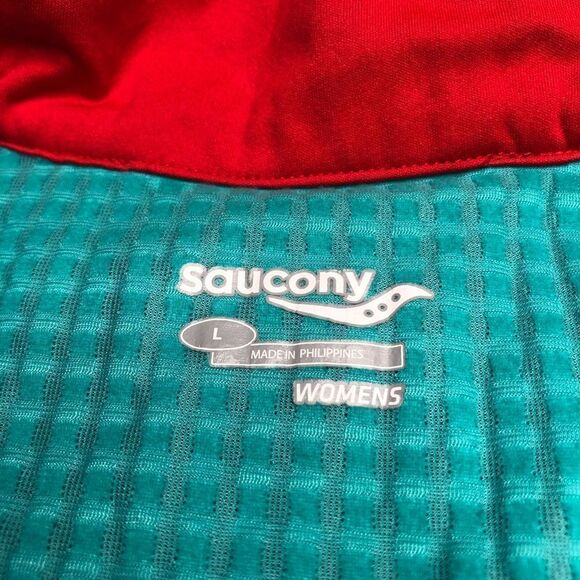 Saucony Women’s Red Run Shield Front Zip Long Sleeve Thumb Hole Jacket Size L - Picture 12 of 12